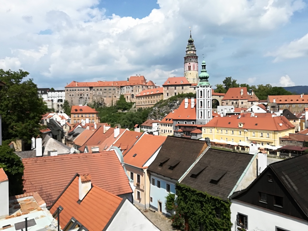 UNESCO World Heritage town of Český Krumlov (1024x768)